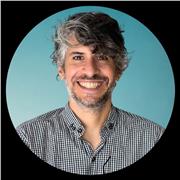 Soy entrenador de fútbol con titulación de UEFA C, daría clases tanto a niñas como a niños